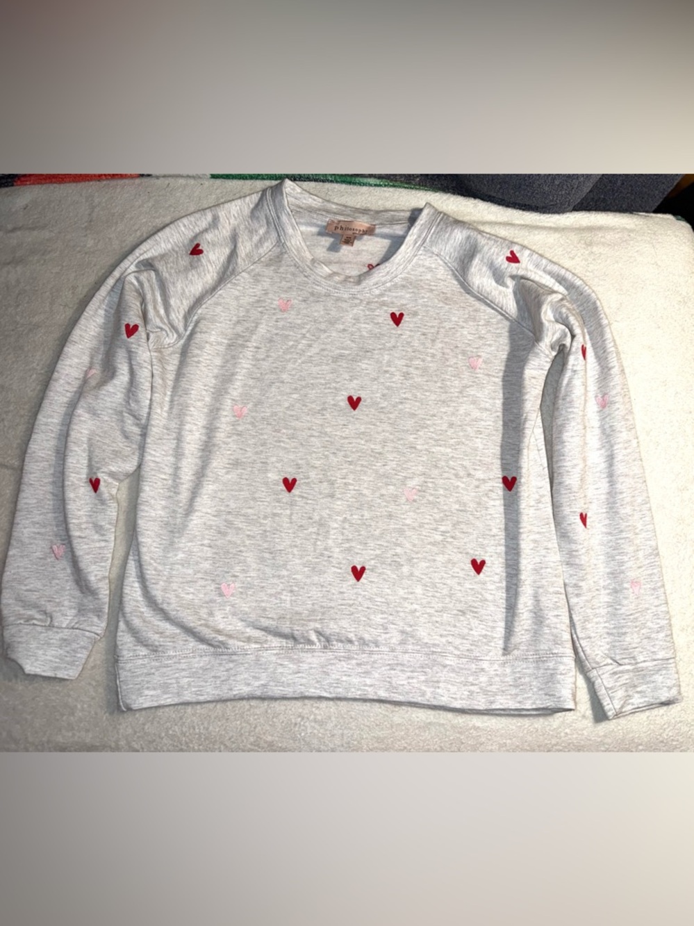 philosophy Shimmery Heart sweatshirt, size M
